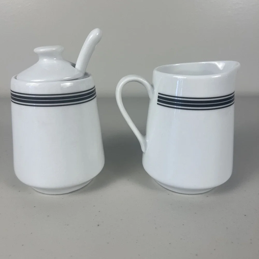 Cafe Collection by Pottery Barn CREAMER & SUGAR‎ BOWL SET